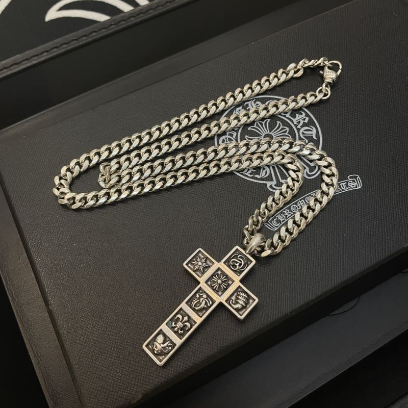 Ch*0me He**ts necklaces